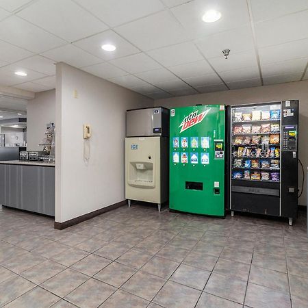 Microtel Inn And Suites Manistee Zewnętrze zdjęcie