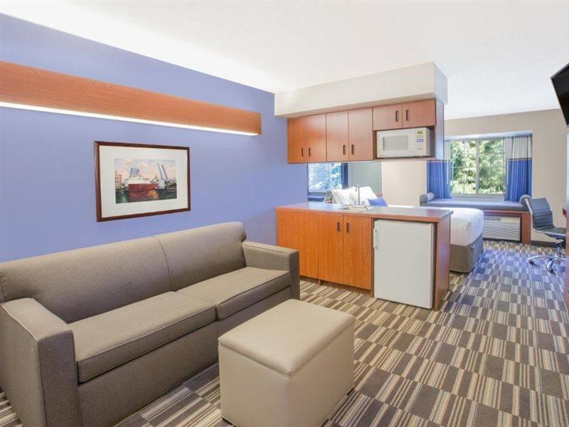 Microtel Inn And Suites Manistee Zewnętrze zdjęcie