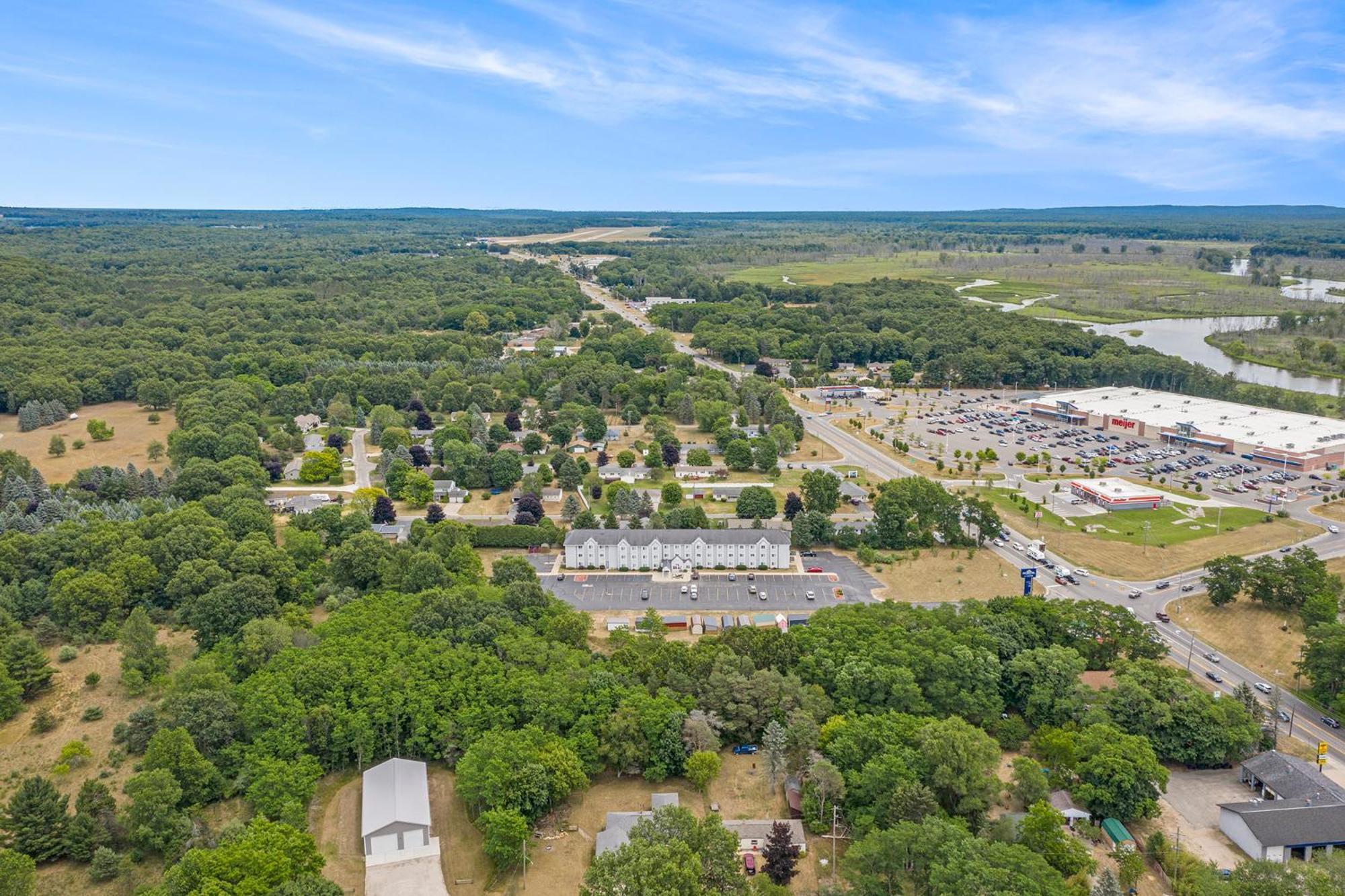Microtel Inn And Suites Manistee Zewnętrze zdjęcie